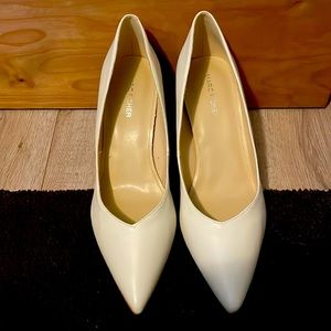 Marc Fisher cream colored shoes